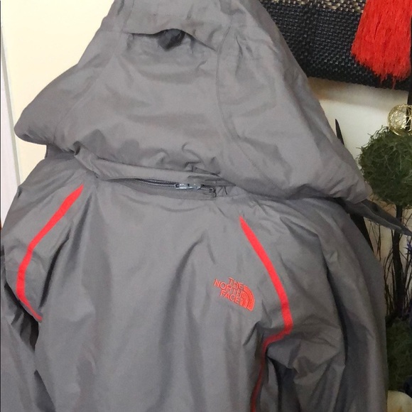 🧡The north face grey weather 2-1 jacket 🖤 - Picture 6 of 8